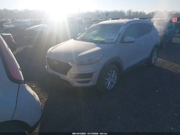 KM8J3CA43LU136372 2020 HYUNDAI TUCSON - Image 2