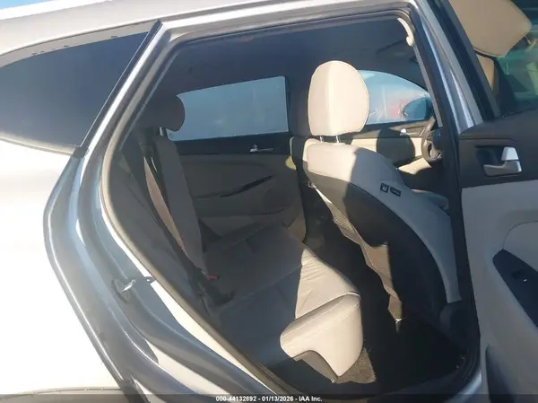 KM8J3CA43LU136372 2020 HYUNDAI TUCSON - Image 8