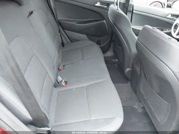 KM8J3CA43LU195275 2020 HYUNDAI TUCSON - Image 8