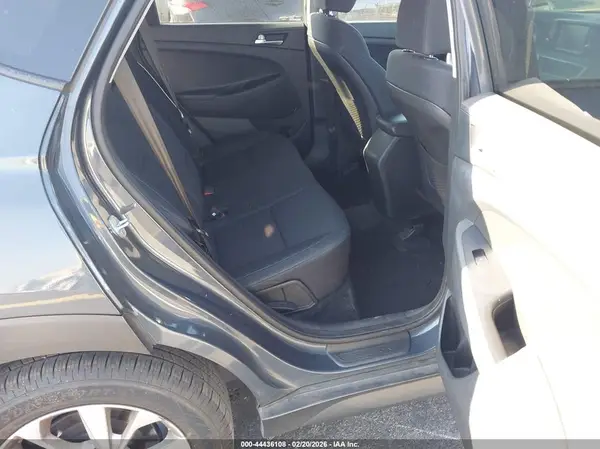 KM8J3CA43MU290808 2021 HYUNDAI TUCSON - Image 8