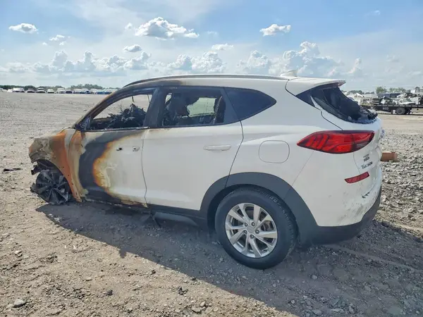 KM8J3CA43MU327663 2021 HYUNDAI TUCSON - Image 2