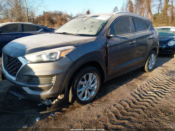 KM8J3CA43MU329395 2021 HYUNDAI TUCSON - Image 2