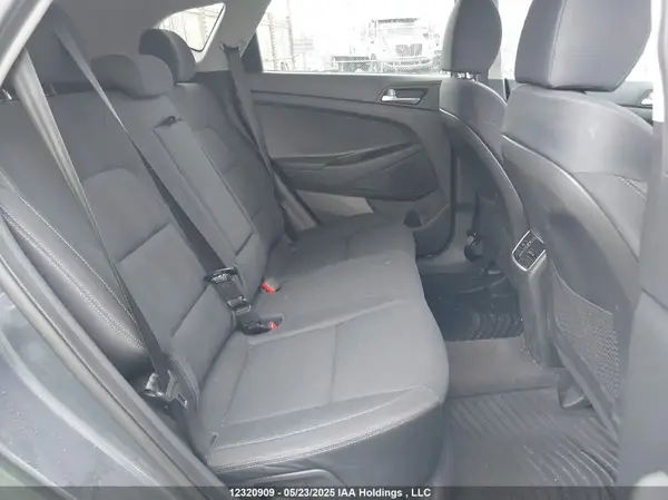 KM8J3CA43MU409568 2021 HYUNDAI TUCSON - Image 8