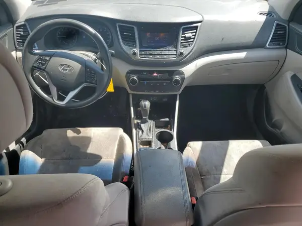 KM8J3CA44GU064930 2016 HYUNDAI TUCSON - Image 8