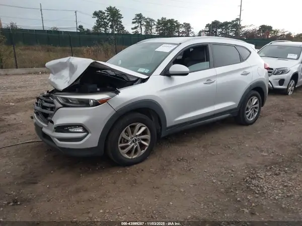 KM8J3CA44GU076141 2016 HYUNDAI TUCSON - Image 2