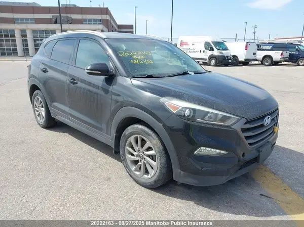 KM8J3CA44GU079590 2016 HYUNDAI TUCSON - Image 1