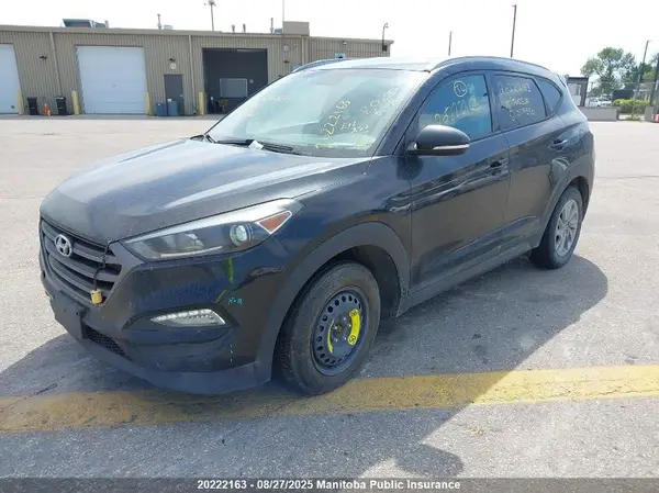 KM8J3CA44GU079590 2016 HYUNDAI TUCSON - Image 2