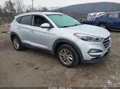 KM8J3CA44GU099340 2016 HYUNDAI TUCSON