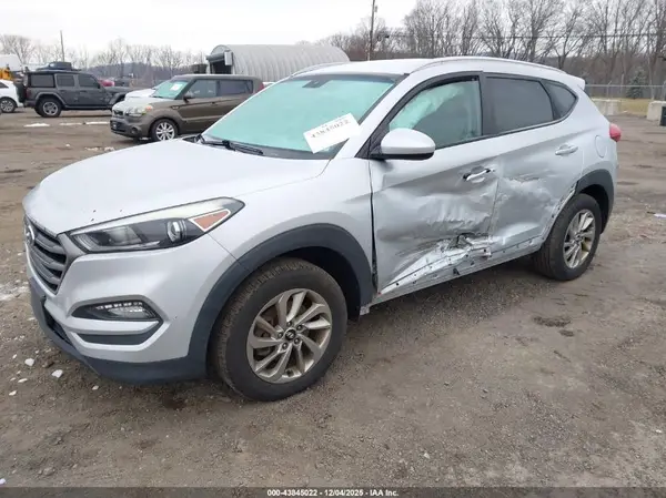 KM8J3CA44GU099340 2016 HYUNDAI TUCSON - Image 2