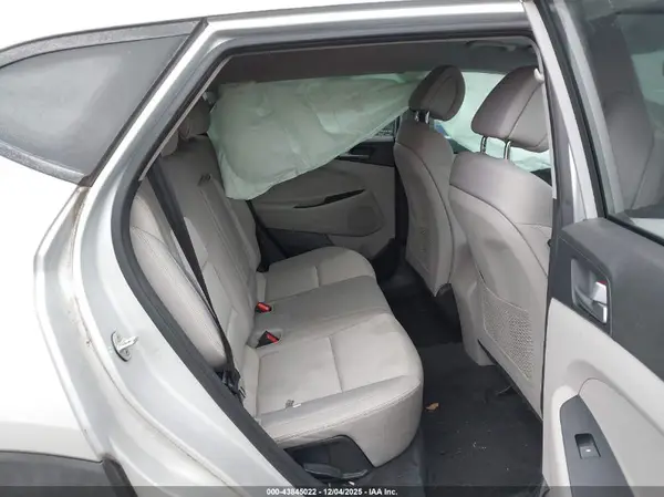 KM8J3CA44GU099340 2016 HYUNDAI TUCSON - Image 8
