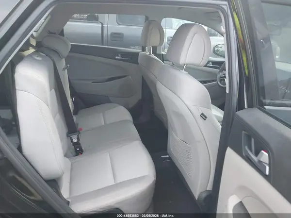 KM8J3CA44GU130781 2016 HYUNDAI TUCSON - Image 8