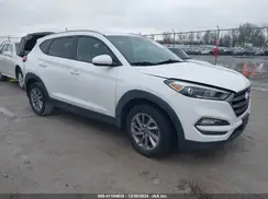 KM8J3CA44GU136824 2016 HYUNDAI TUCSON