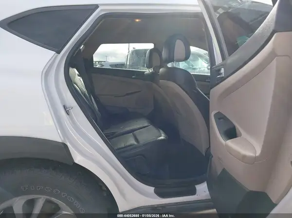 KM8J3CA44GU154966 2016 HYUNDAI TUCSON - Image 8
