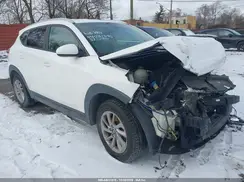 KM8J3CA44GU169631 2016 HYUNDAI TUCSON