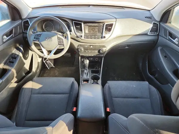 KM8J3CA44GU174456 2016 HYUNDAI TUCSON - Image 8