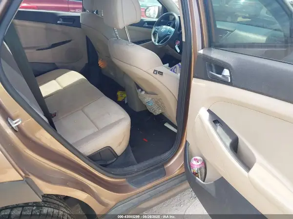 KM8J3CA44GU181343 2016 HYUNDAI TUCSON - Image 8
