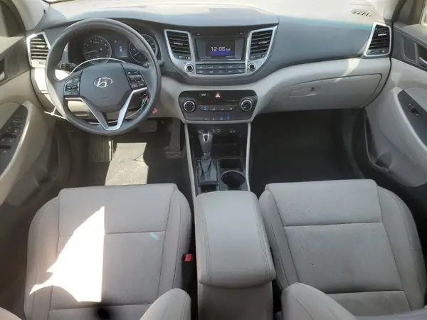 KM8J3CA44GU181651 2016 HYUNDAI TUCSON - Image 8