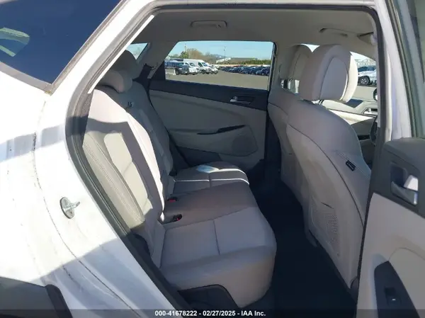 KM8J3CA44GU200294 2016 HYUNDAI TUCSON - Image 8