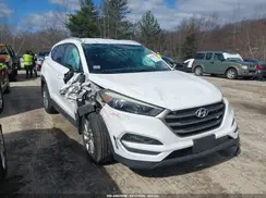KM8J3CA44GU254162 2016 HYUNDAI TUCSON