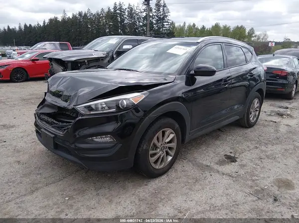 KM8J3CA44GU257045 2016 HYUNDAI TUCSON - Image 2