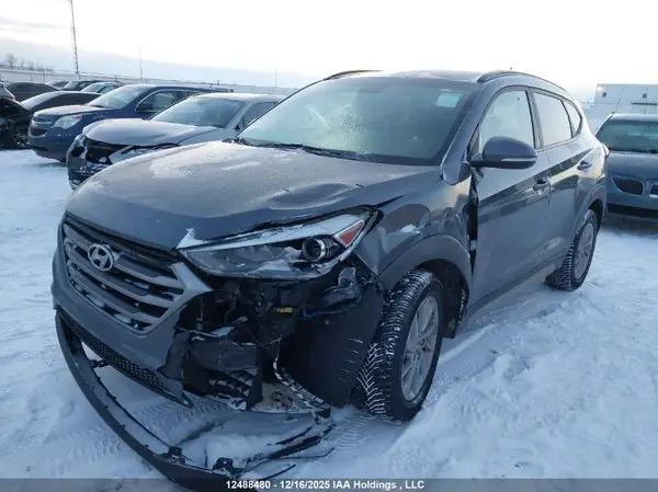 KM8J3CA44HU257774 2017 HYUNDAI TUCSON - Image 2