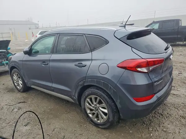 KM8J3CA44HU261985 2017 HYUNDAI TUCSON - Image 2