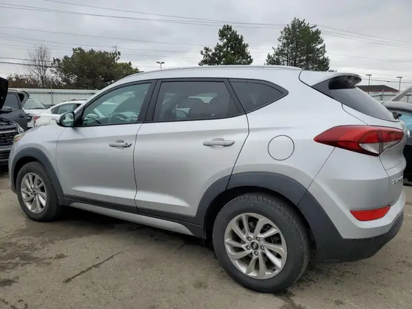 KM8J3CA44HU268581 2017 HYUNDAI TUCSON - Image 2