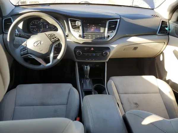 KM8J3CA44HU288913 2017 HYUNDAI TUCSON - Image 8
