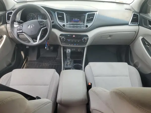 KM8J3CA44HU289432 2017 HYUNDAI TUCSON - Image 8