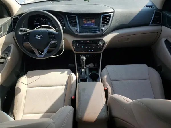 KM8J3CA44HU289849 2017 HYUNDAI TUCSON - Image 8