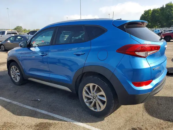 KM8J3CA44HU303104 2017 HYUNDAI TUCSON - Image 2