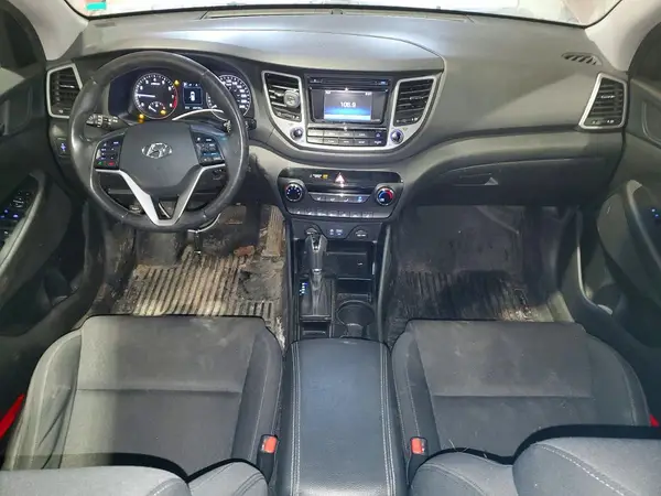 KM8J3CA44HU303233 2017 HYUNDAI TUCSON - Image 8