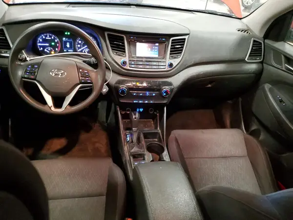 KM8J3CA44HU317245 2017 HYUNDAI TUCSON - Image 8