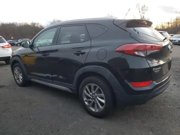 KM8J3CA44HU317861 2017 HYUNDAI TUCSON - Image 2