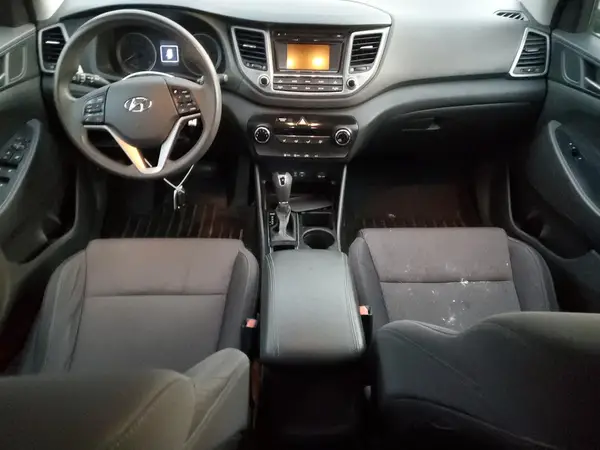 KM8J3CA44HU317861 2017 HYUNDAI TUCSON - Image 8