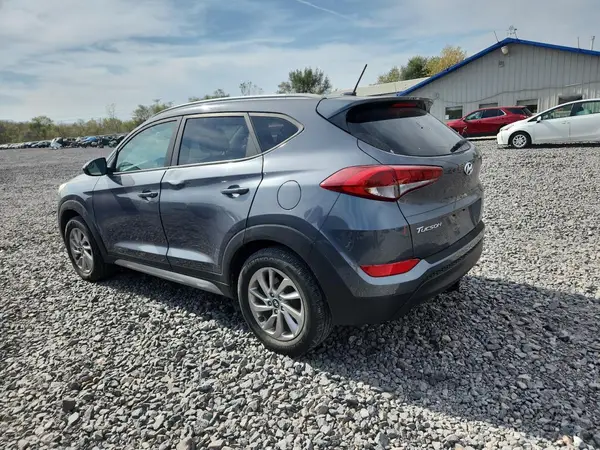 KM8J3CA44HU333994 2017 HYUNDAI TUCSON - Image 2
