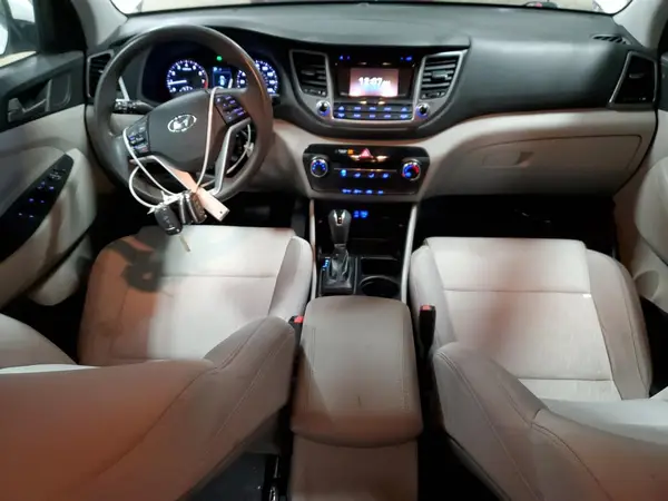 KM8J3CA44HU342369 2017 HYUNDAI TUCSON - Image 8