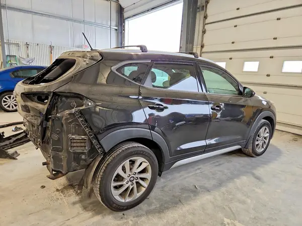 KM8J3CA44HU344249 2017 HYUNDAI TUCSON - Image 2