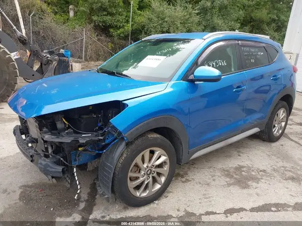 KM8J3CA44HU410315 2017 HYUNDAI TUCSON - Image 2
