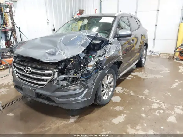 KM8J3CA44HU414946 2017 HYUNDAI TUCSON - Image 2