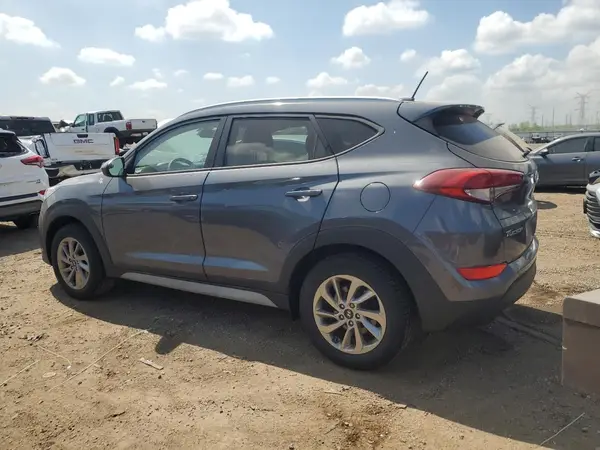 KM8J3CA44HU415109 2017 HYUNDAI TUCSON - Image 2
