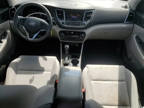 KM8J3CA44HU415109 2017 HYUNDAI TUCSON - Image 8
