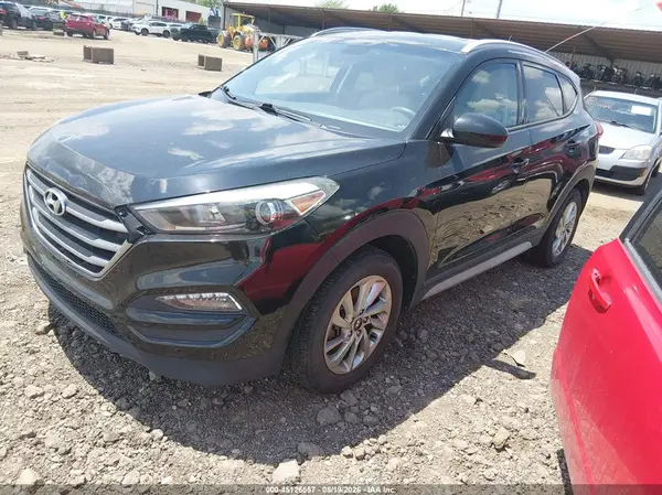 KM8J3CA44HU419595 2017 HYUNDAI TUCSON - Image 2