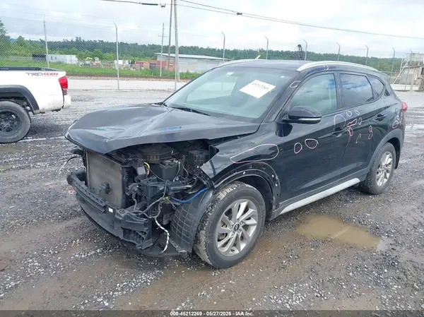 KM8J3CA44HU433884 2017 HYUNDAI TUCSON - Image 2