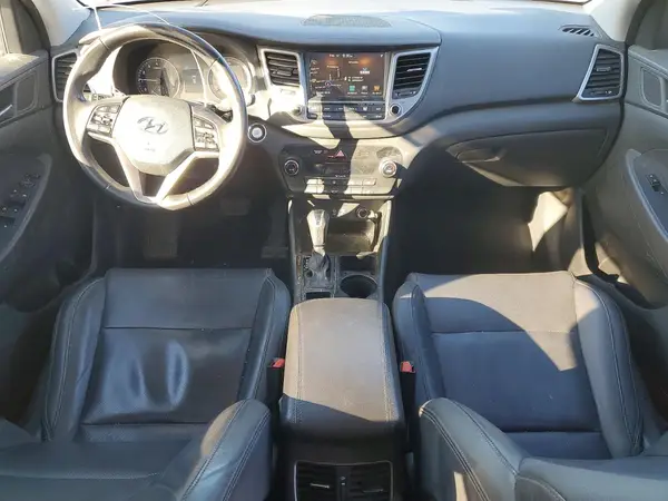 KM8J3CA44HU445291 2017 HYUNDAI TUCSON - Image 8