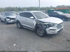 KM8J3CA44HU465024 2017 HYUNDAI TUCSON