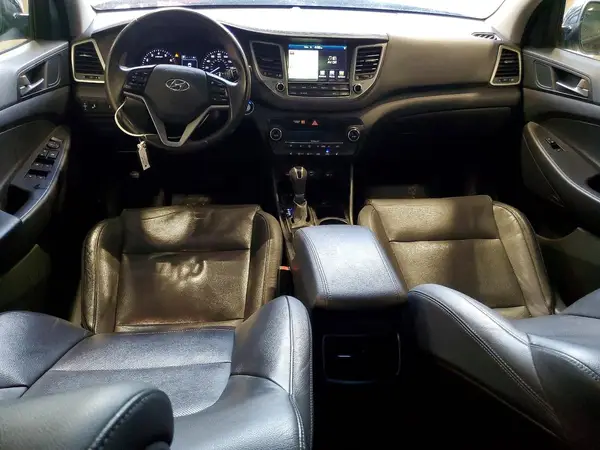 KM8J3CA44HU470000 2017 HYUNDAI TUCSON - Image 8