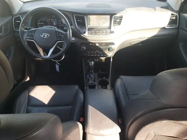 KM8J3CA44HU471129 2017 HYUNDAI TUCSON - Image 8