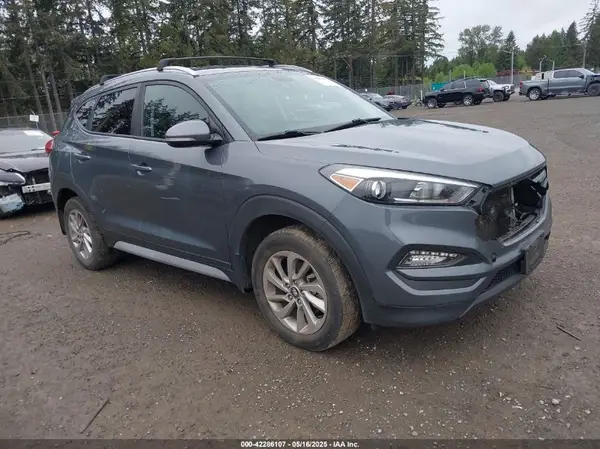 KM8J3CA44HU472880 2017 HYUNDAI TUCSON - Image 1