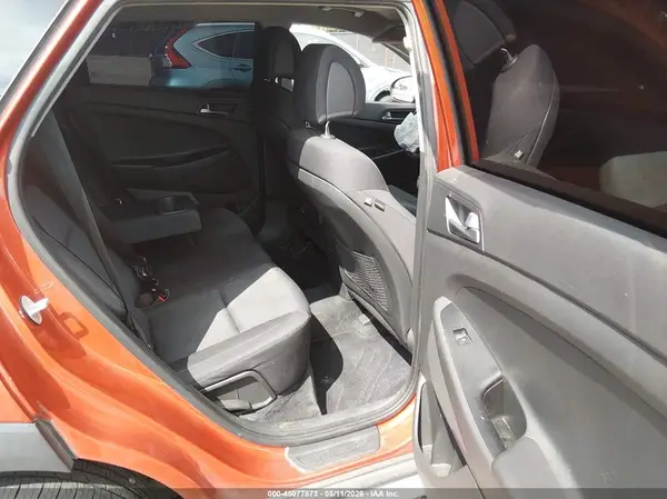 KM8J3CA44HU478680 2017 HYUNDAI TUCSON - Image 8